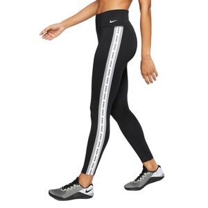 Nike: DRI-FIT Leggings